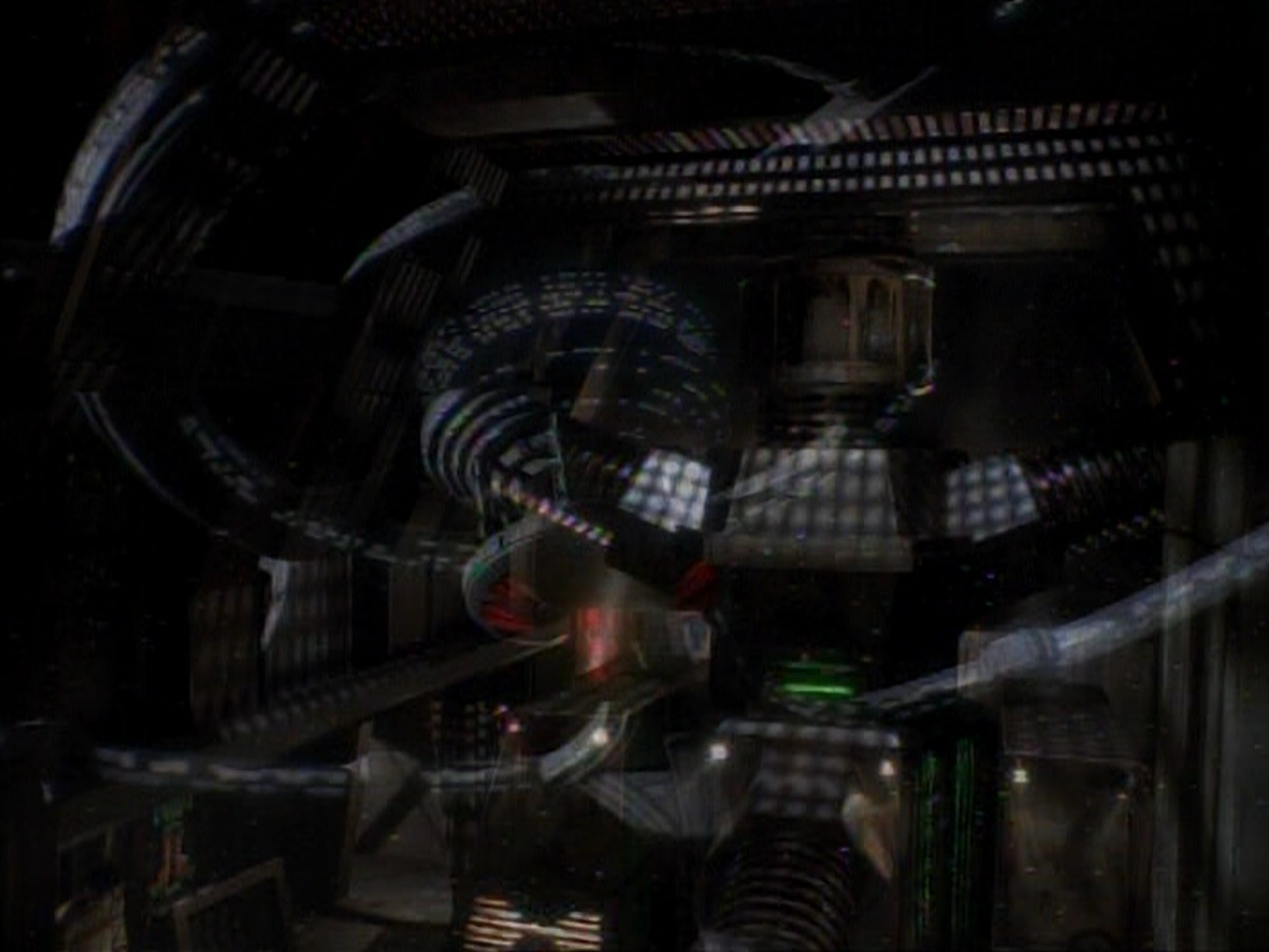 extant_StarTrekDS9_3x07-CivilDefense_00008.jpg