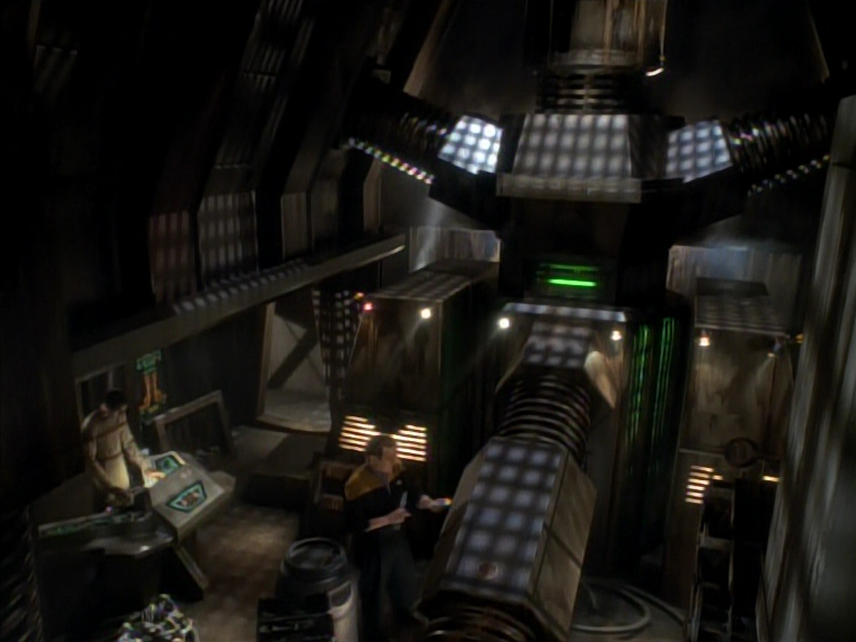 extant_StarTrekDS9_3x07-CivilDefense_00015.jpg