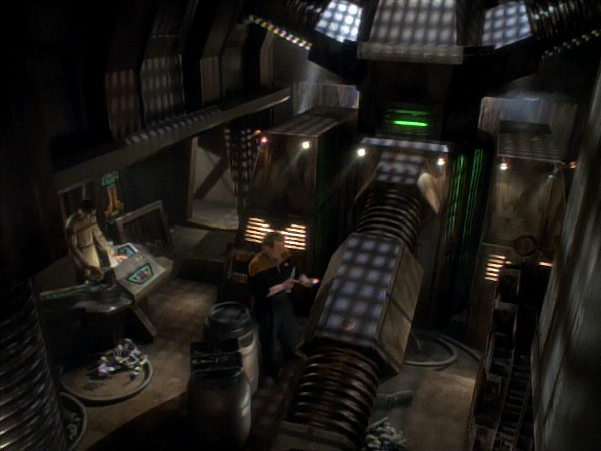 extant_StarTrekDS9_3x07-CivilDefense_00018.jpg