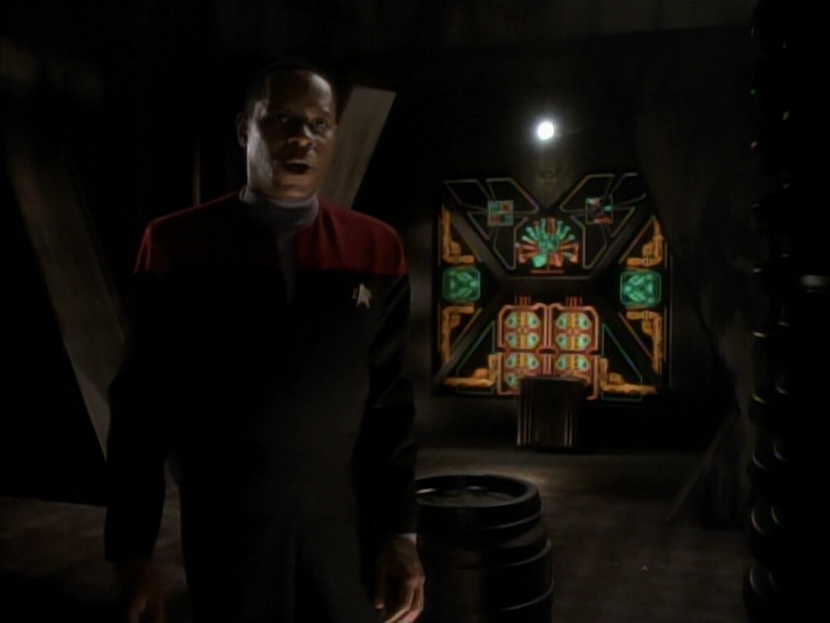 extant_StarTrekDS9_3x07-CivilDefense_00079.jpg