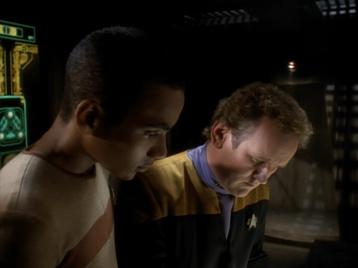 extant_StarTrekDS9_3x07-CivilDefense_00158.jpg