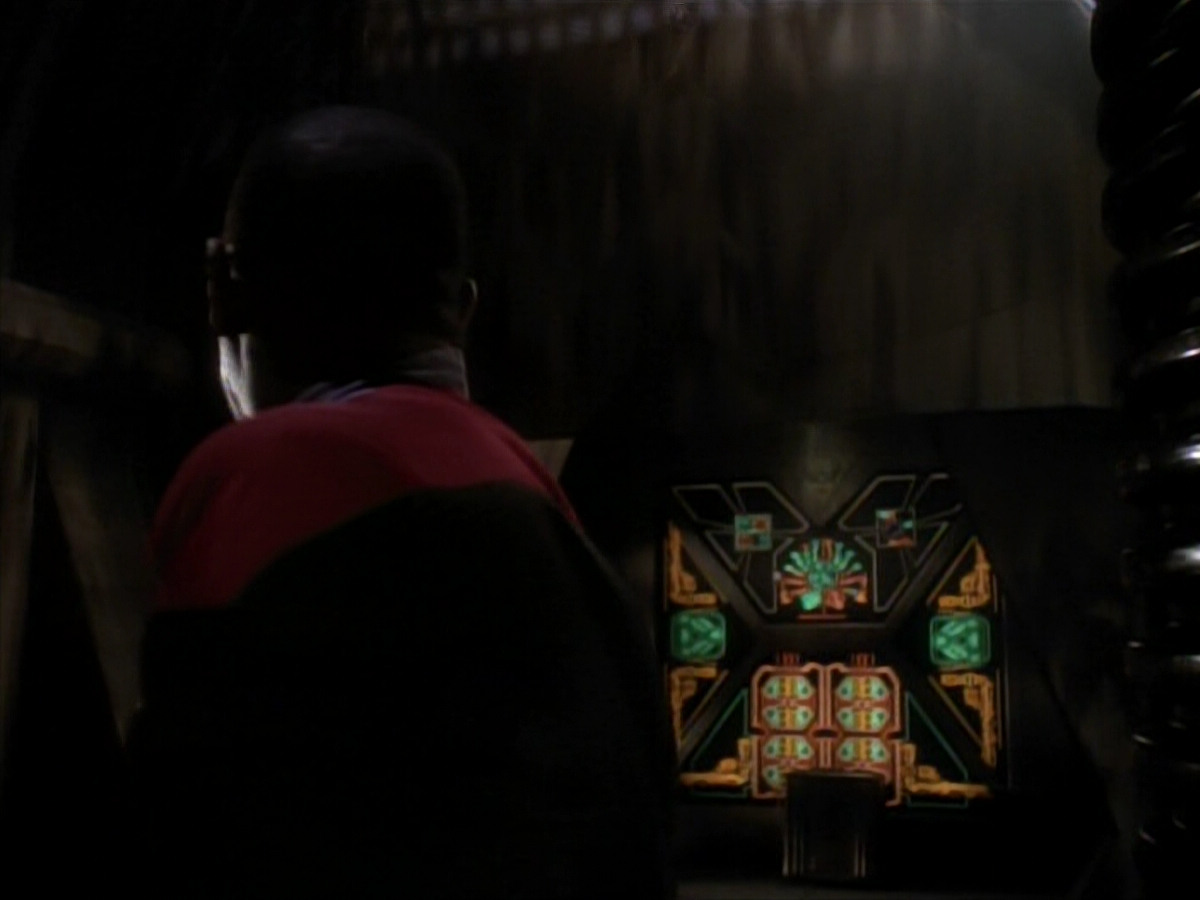 extant_StarTrekDS9_3x07-CivilDefense_00162.jpg