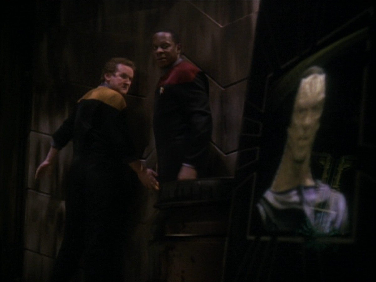 extant_StarTrekDS9_3x07-CivilDefense_00186.jpg
