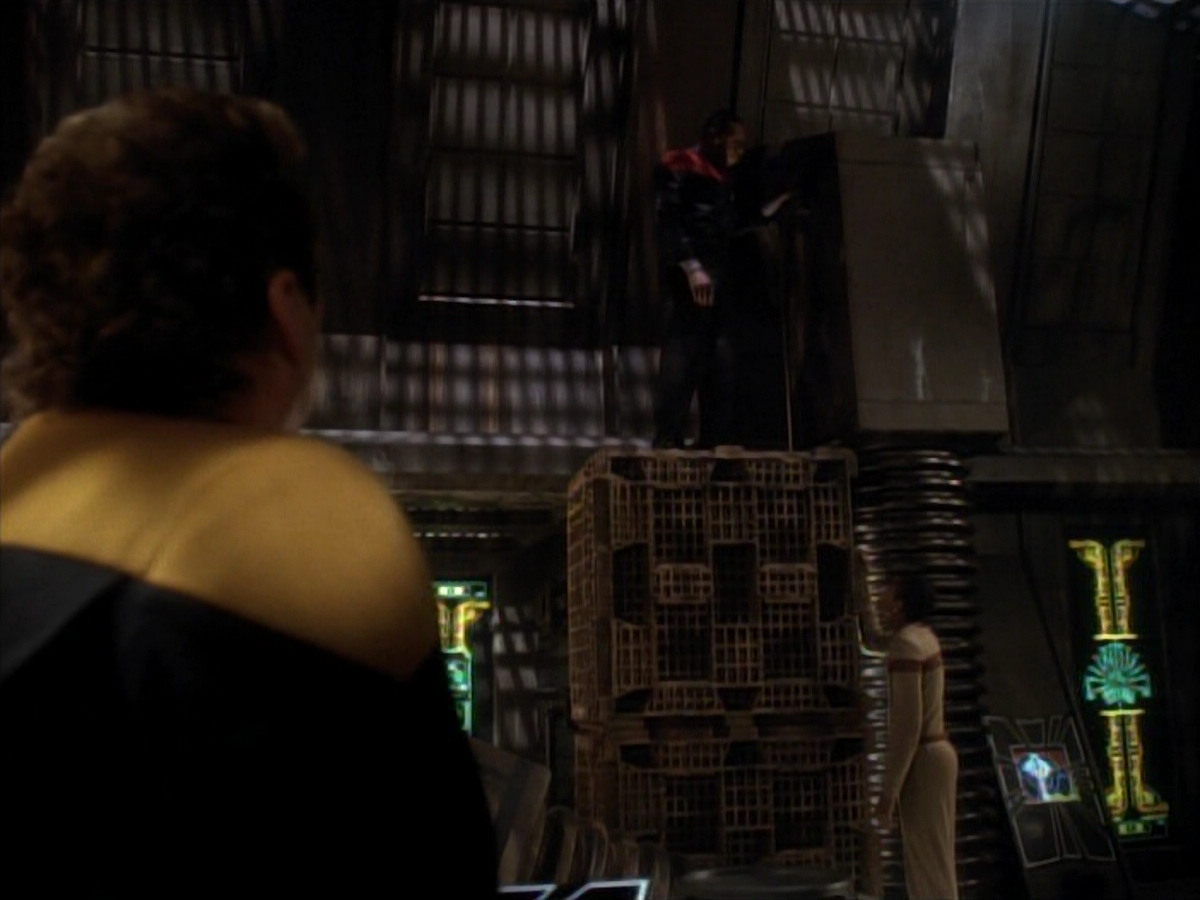 extant_StarTrekDS9_3x07-CivilDefense_00529.jpg