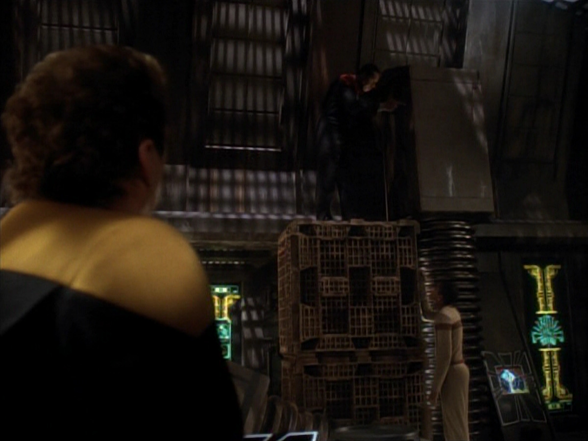 extant_StarTrekDS9_3x07-CivilDefense_00531.jpg