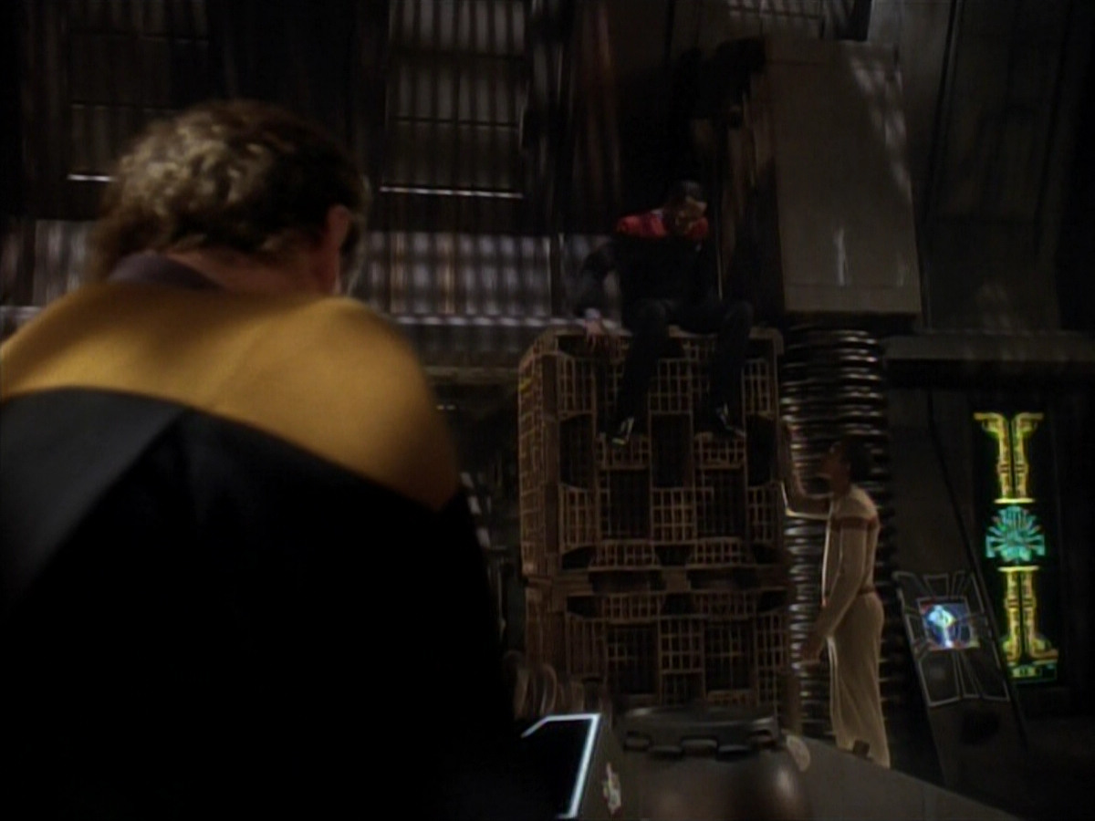 extant_StarTrekDS9_3x07-CivilDefense_00542.jpg