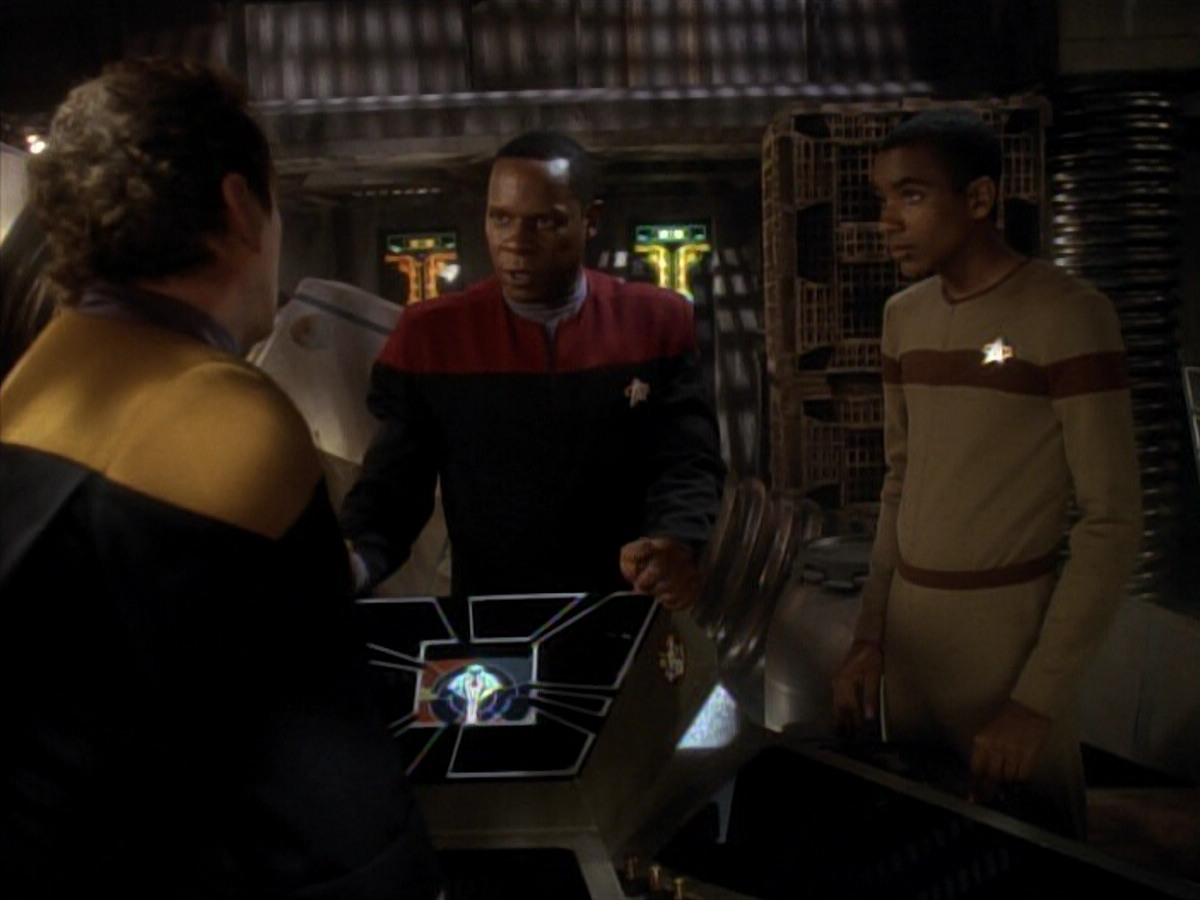 extant_StarTrekDS9_3x07-CivilDefense_00567.jpg
