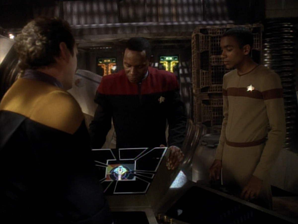 extant_StarTrekDS9_3x07-CivilDefense_00572.jpg
