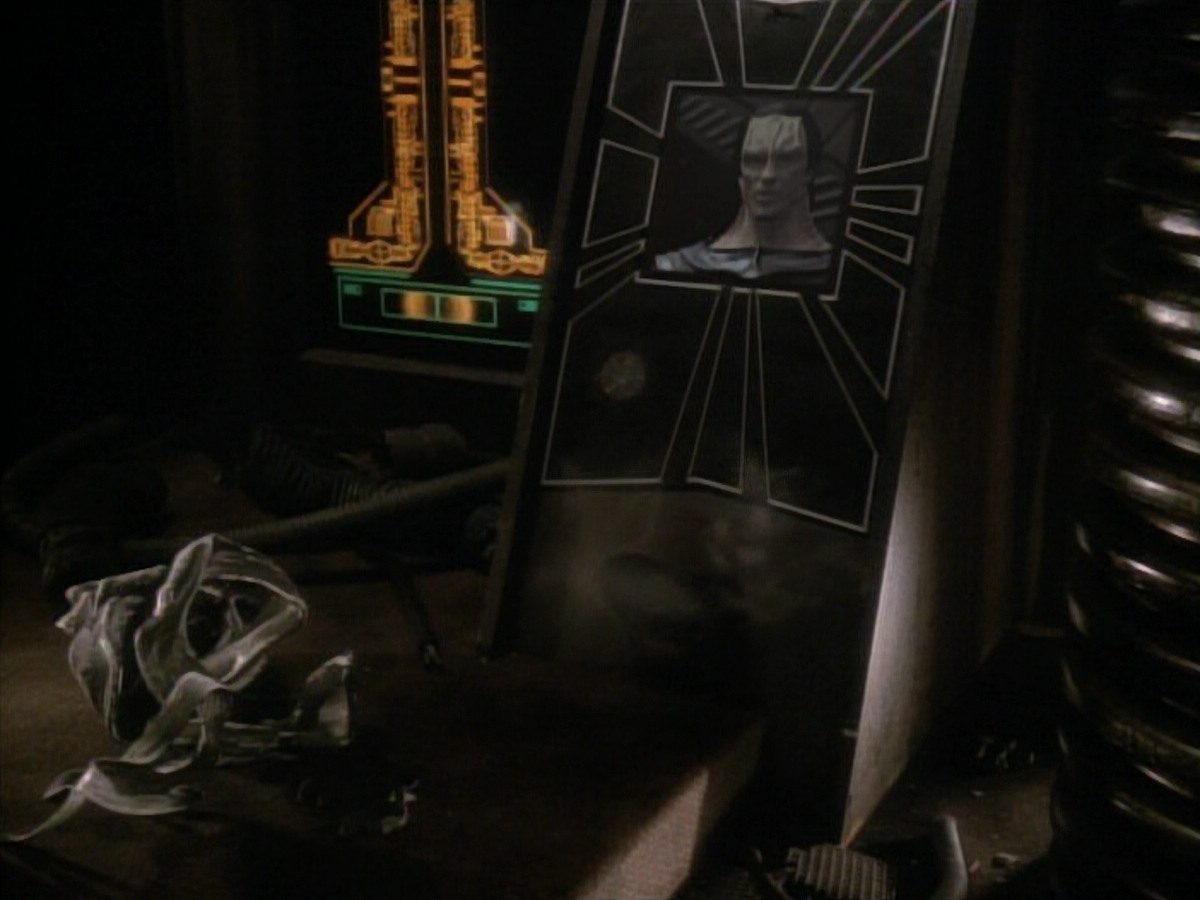 extant_StarTrekDS9_3x07-CivilDefense_00828.jpg