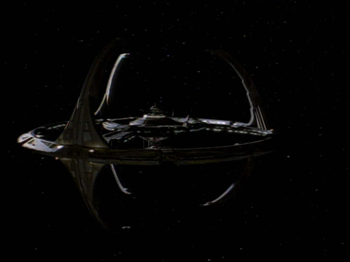 extant_StarTrekDS9_3x08-Meridian_00002.jpg