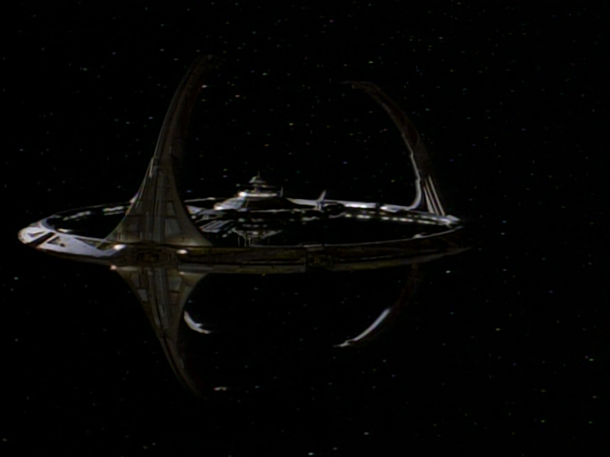 extant_StarTrekDS9_3x08-Meridian_00007.jpg