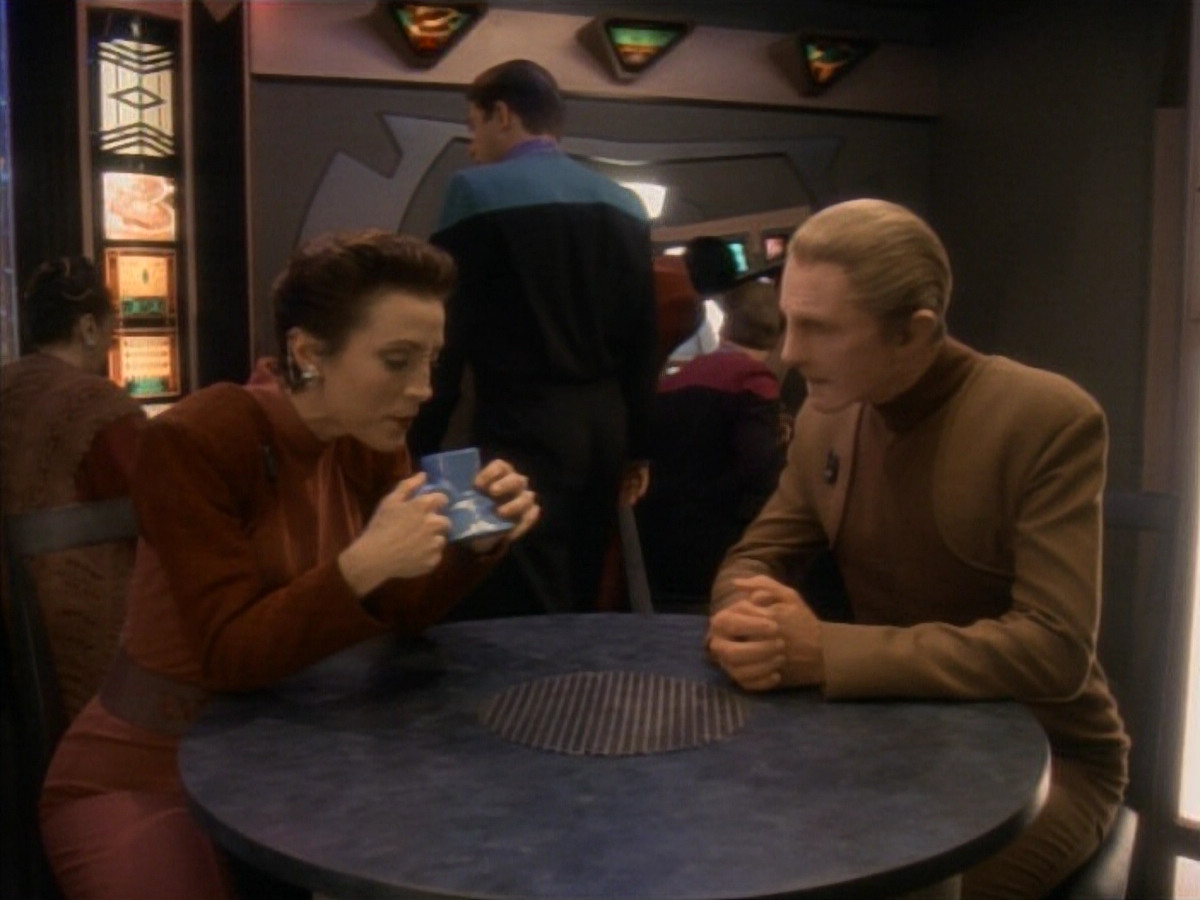 extant_StarTrekDS9_3x08-Meridian_00037.jpg