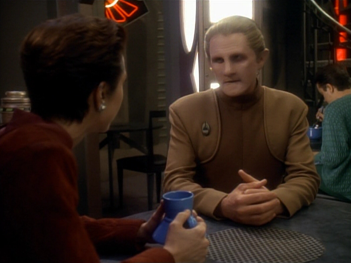extant_StarTrekDS9_3x08-Meridian_00065.jpg