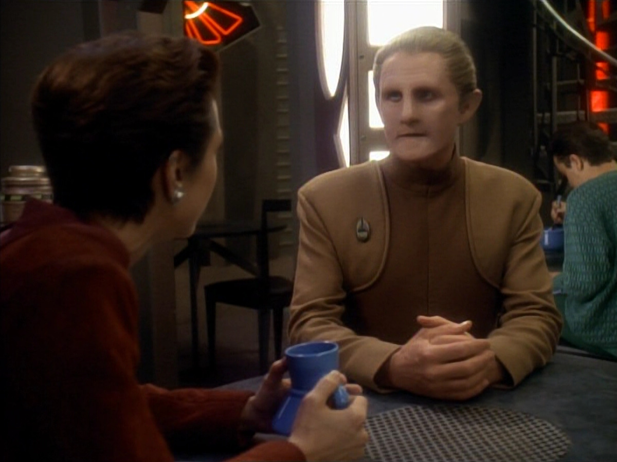 extant_StarTrekDS9_3x08-Meridian_00086.jpg