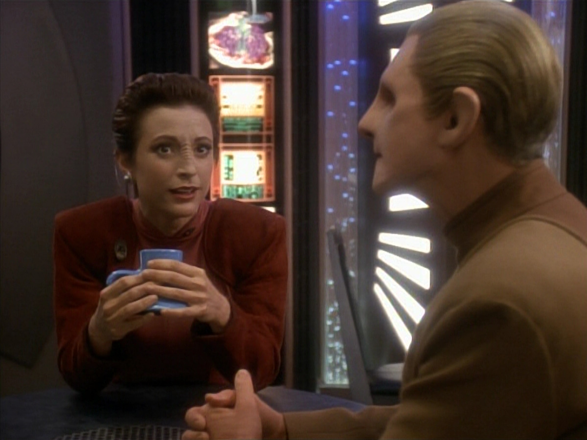 extant_StarTrekDS9_3x08-Meridian_00100.jpg