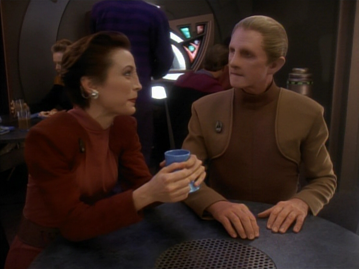 extant_StarTrekDS9_3x08-Meridian_00107.jpg