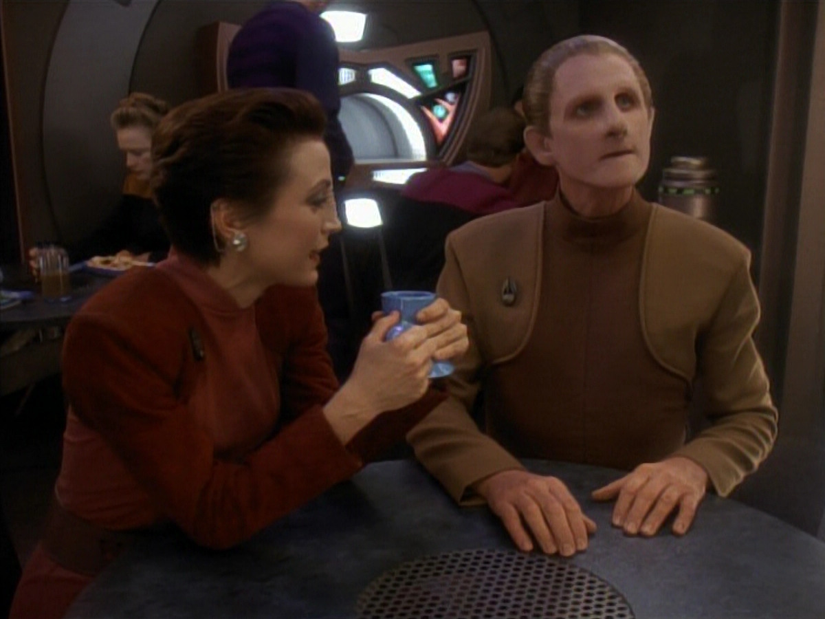 extant_StarTrekDS9_3x08-Meridian_00109.jpg