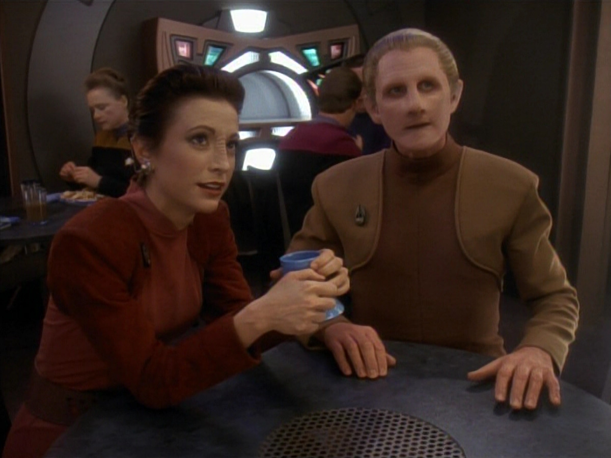 extant_StarTrekDS9_3x08-Meridian_00138.jpg