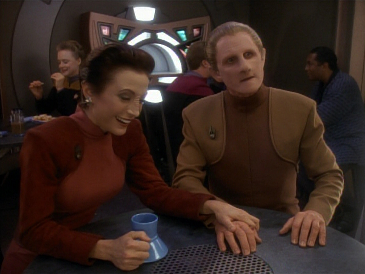 extant_StarTrekDS9_3x08-Meridian_00254.jpg