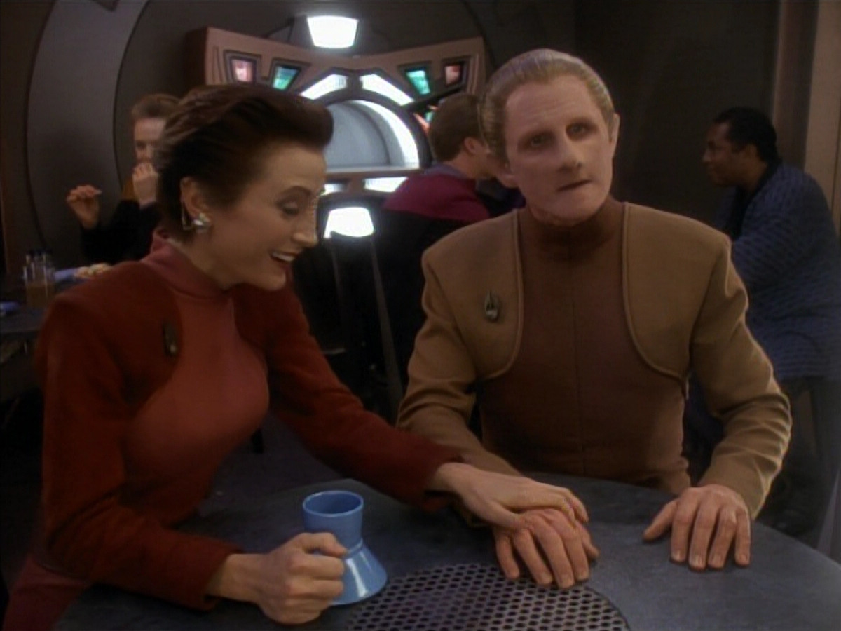extant_StarTrekDS9_3x08-Meridian_00255.jpg
