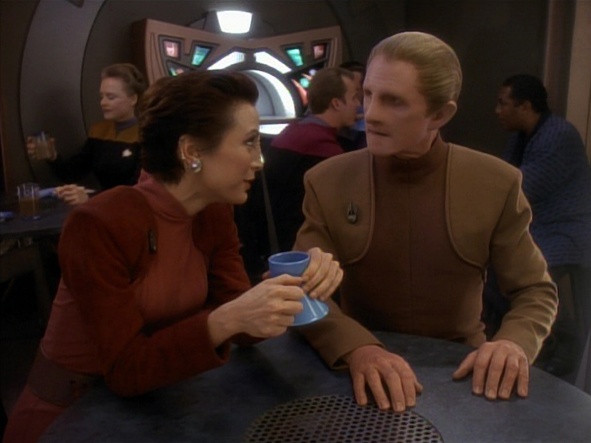 extant_StarTrekDS9_3x08-Meridian_00260.jpg