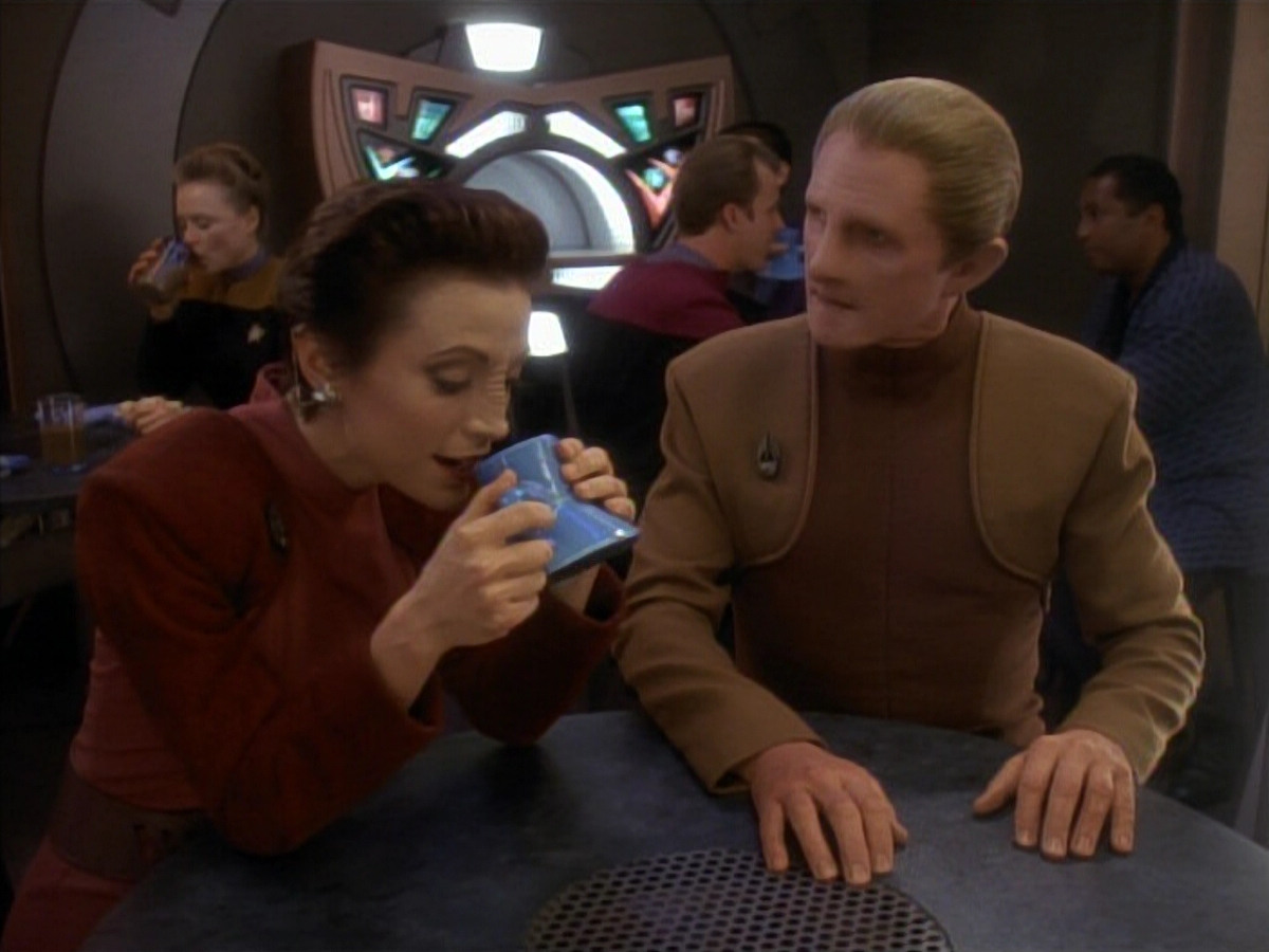 extant_StarTrekDS9_3x08-Meridian_00262.jpg