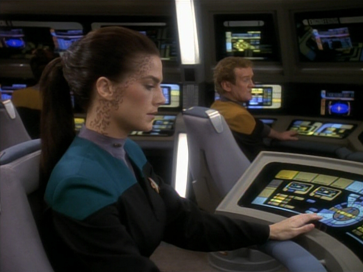 extant_StarTrekDS9_3x08-Meridian_00312.jpg