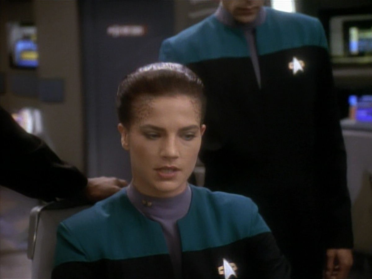 extant_StarTrekDS9_3x08-Meridian_00548.jpg