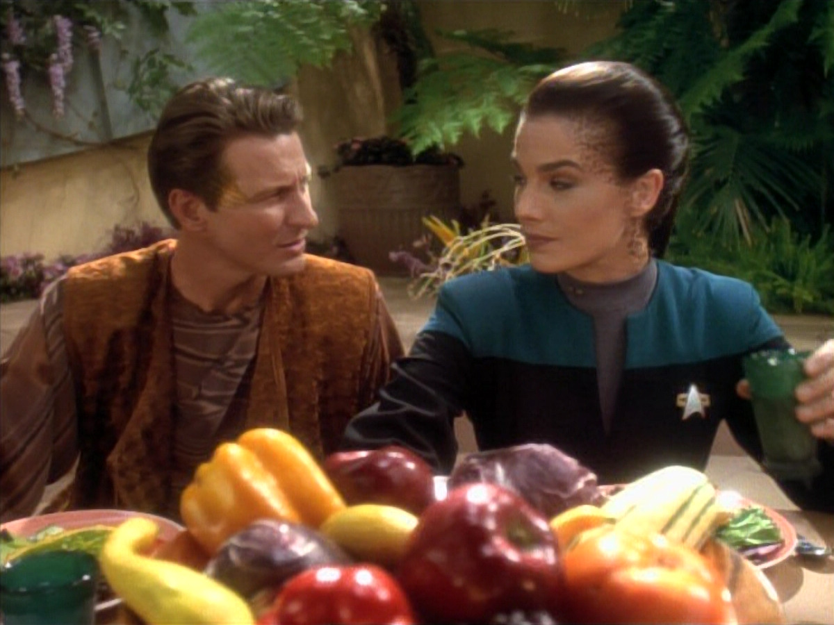 extant_StarTrekDS9_3x08-Meridian_00698.jpg