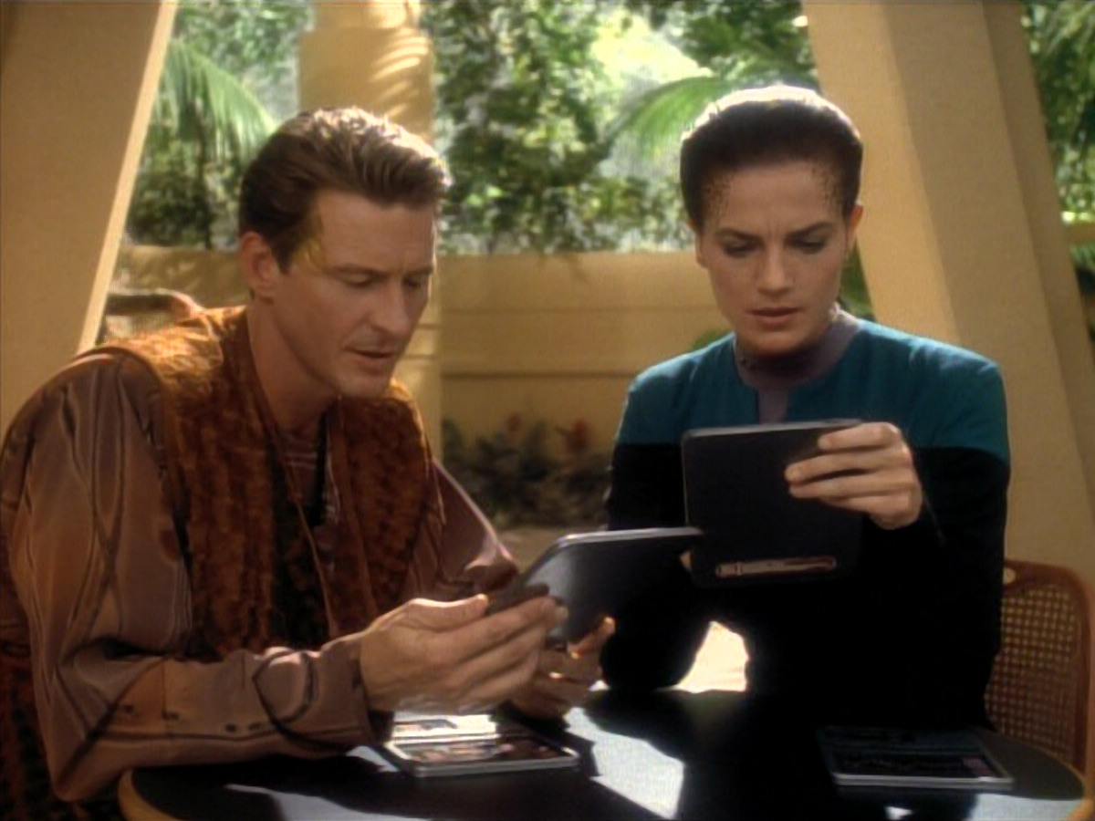 extant_StarTrekDS9_3x08-Meridian_02077.jpg