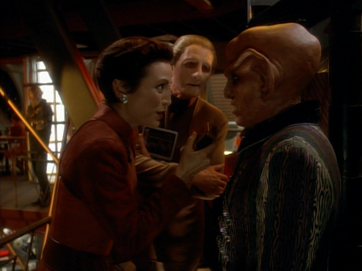 extant_StarTrekDS9_3x08-Meridian_02195.jpg