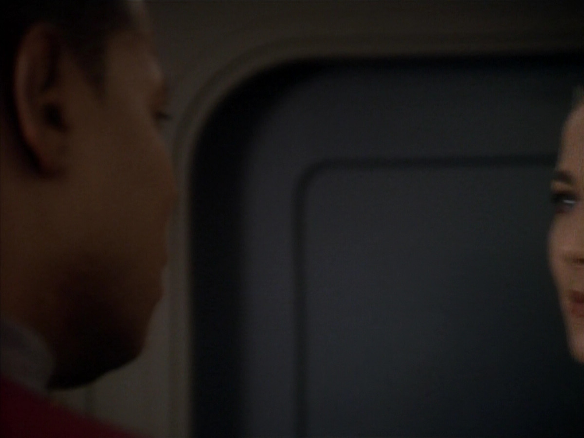 extant_StarTrekDS9_3x08-Meridian_03123.jpg