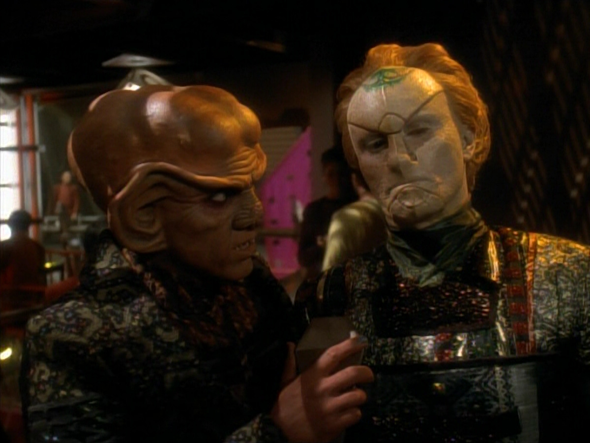 extant_StarTrekDS9_3x08-Meridian_03251.jpg