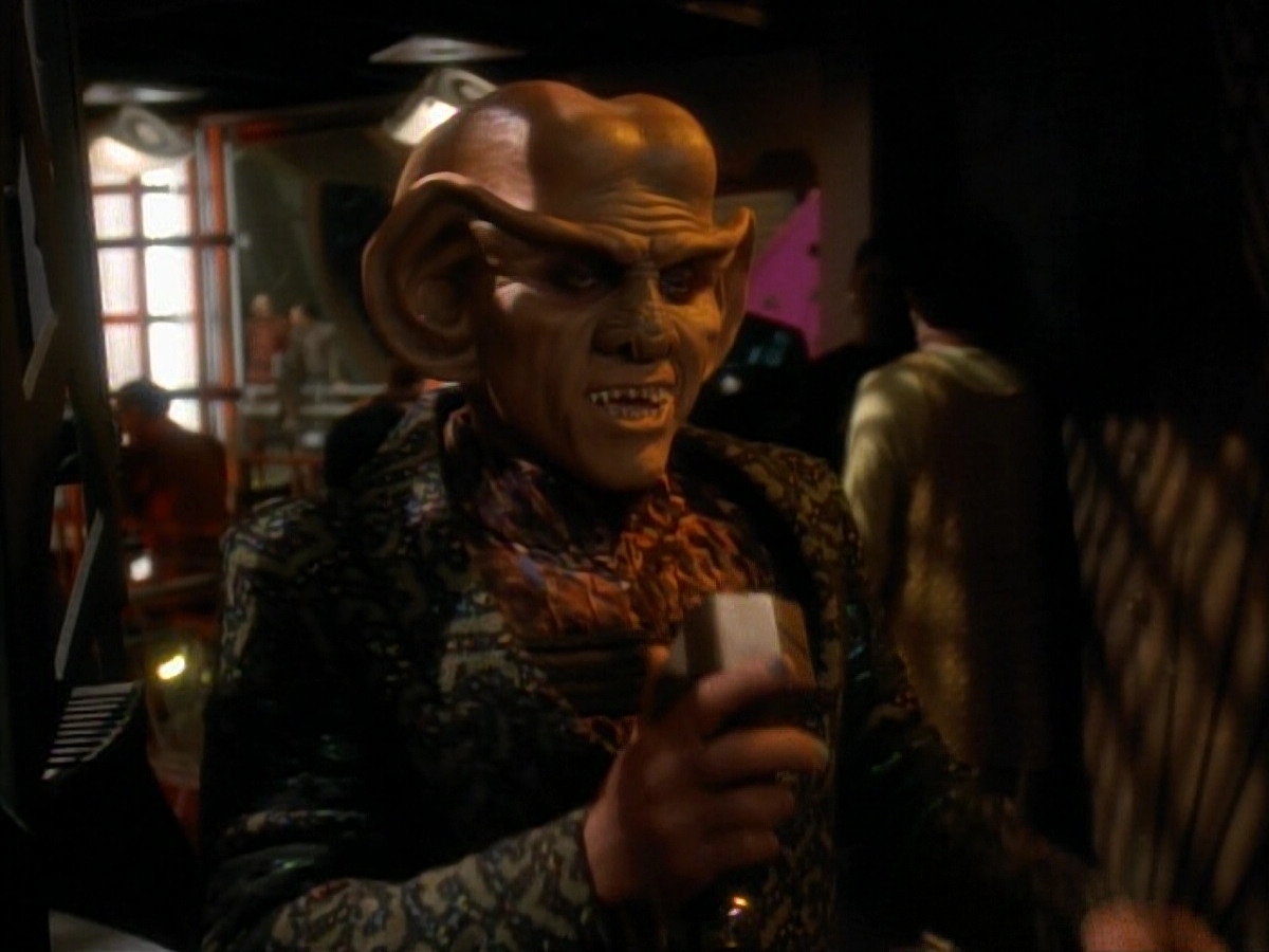 extant_StarTrekDS9_3x08-Meridian_03266.jpg