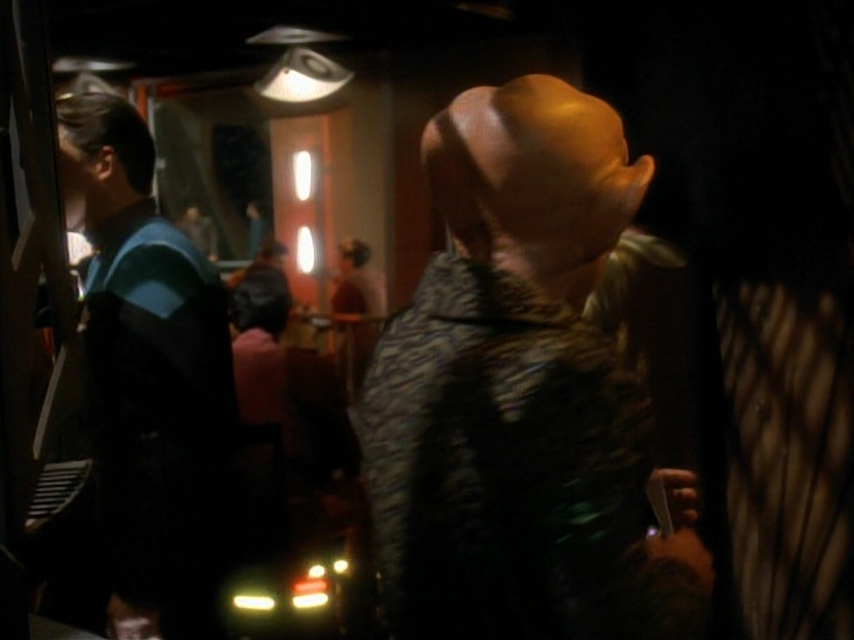 extant_StarTrekDS9_3x08-Meridian_03272.jpg