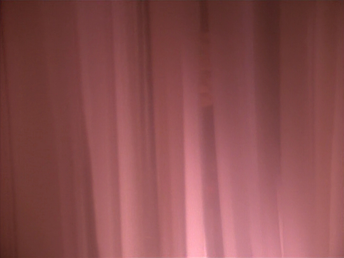 extant_StarTrekDS9_3x08-Meridian_03285.jpg