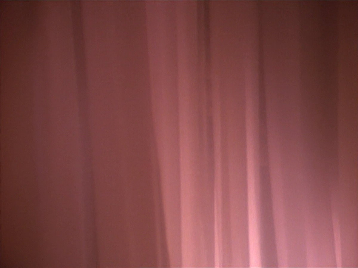 extant_StarTrekDS9_3x08-Meridian_03286.jpg