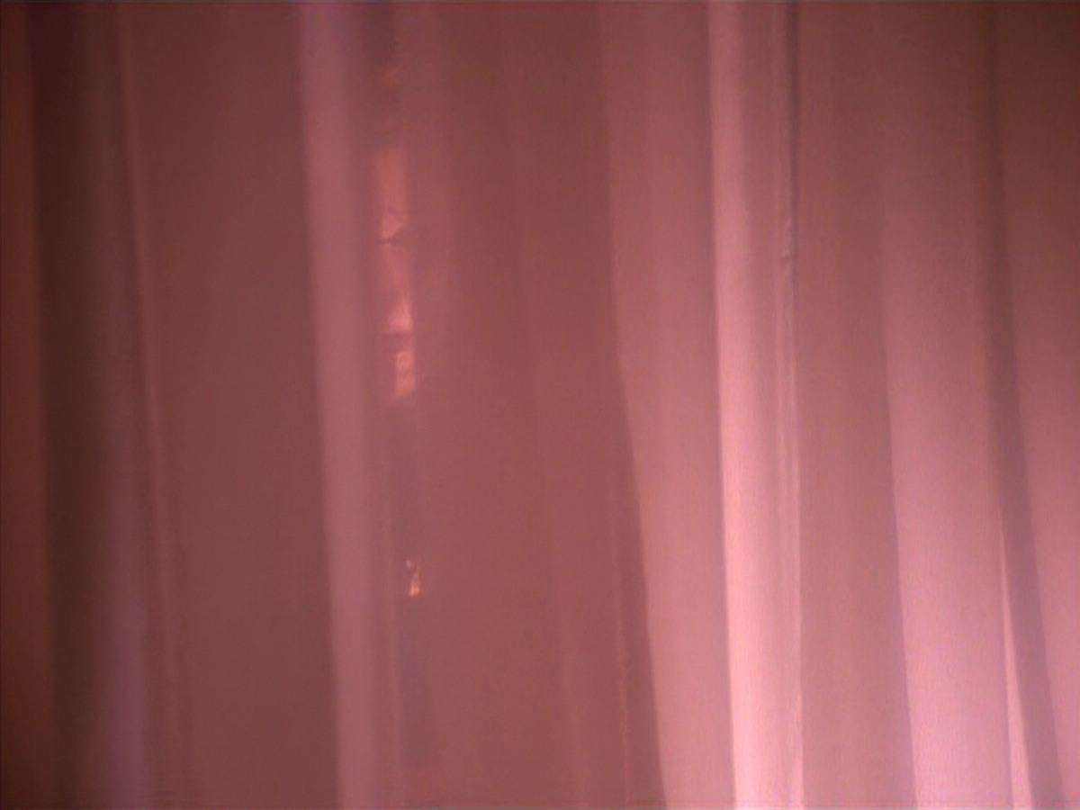 extant_StarTrekDS9_3x08-Meridian_03289.jpg