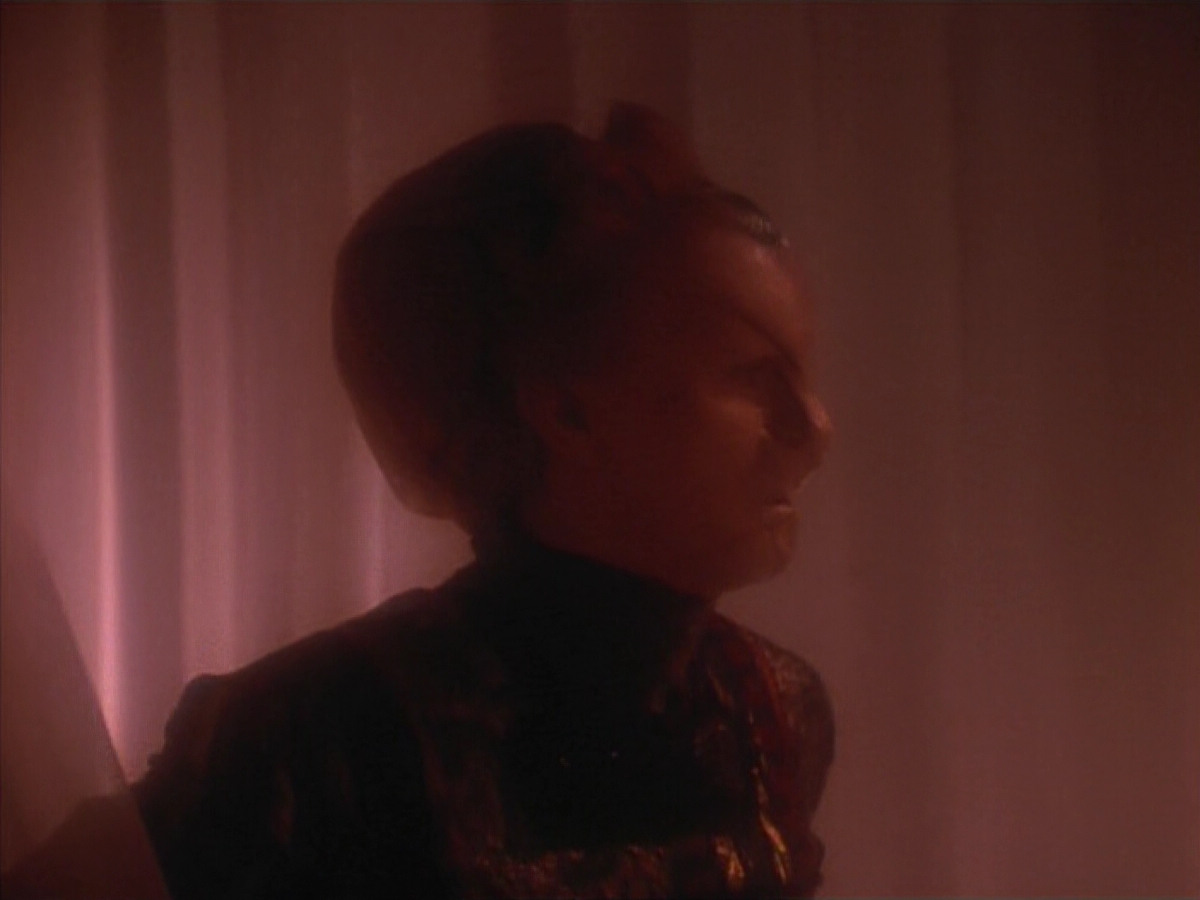 extant_StarTrekDS9_3x08-Meridian_03310.jpg