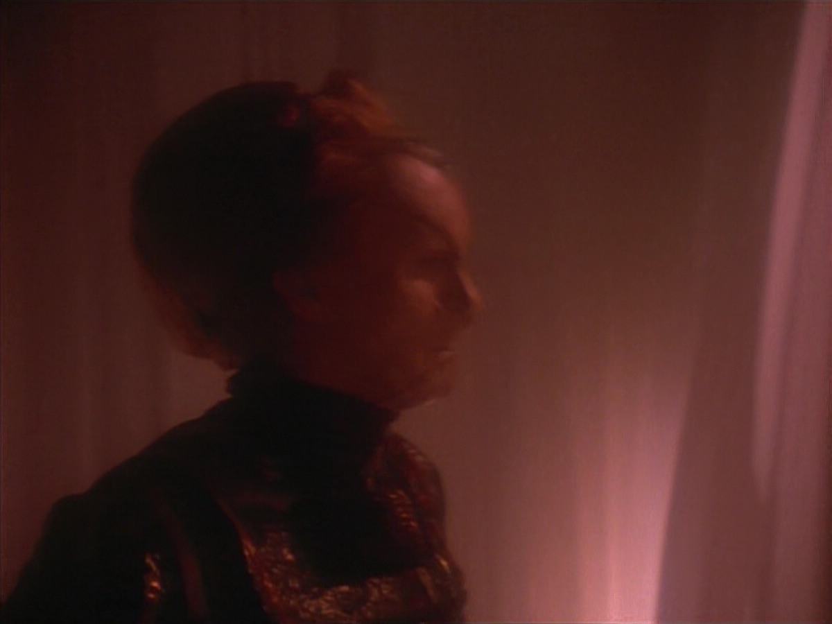 extant_StarTrekDS9_3x08-Meridian_03311.jpg