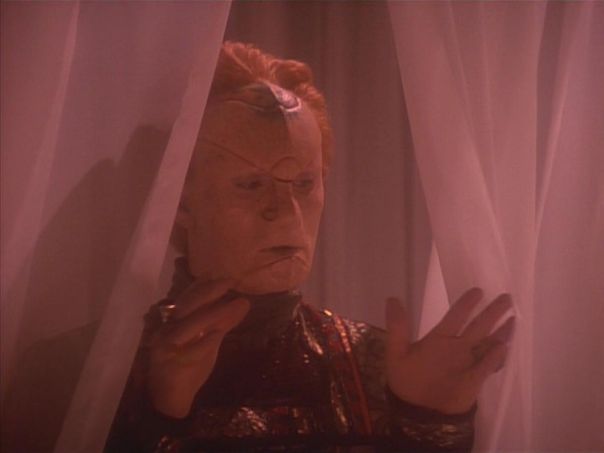 extant_StarTrekDS9_3x08-Meridian_03320.jpg