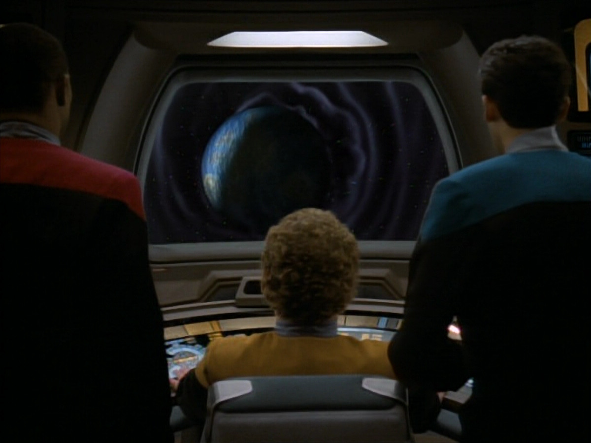 extant_StarTrekDS9_3x08-Meridian_03562.jpg