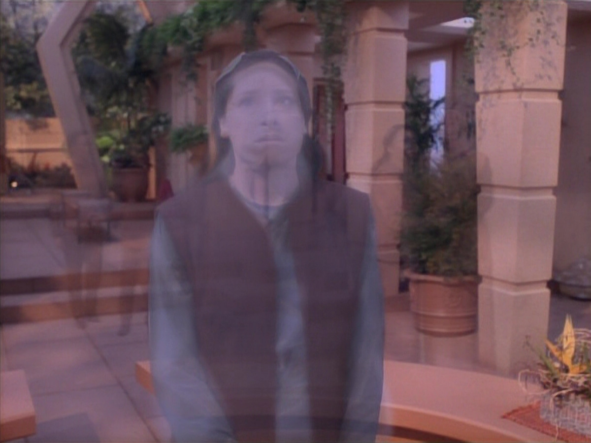 extant_StarTrekDS9_3x08-Meridian_03637.jpg