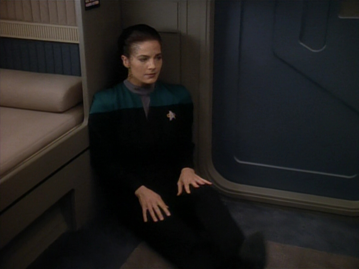 extant_StarTrekDS9_3x08-Meridian_03762.jpg