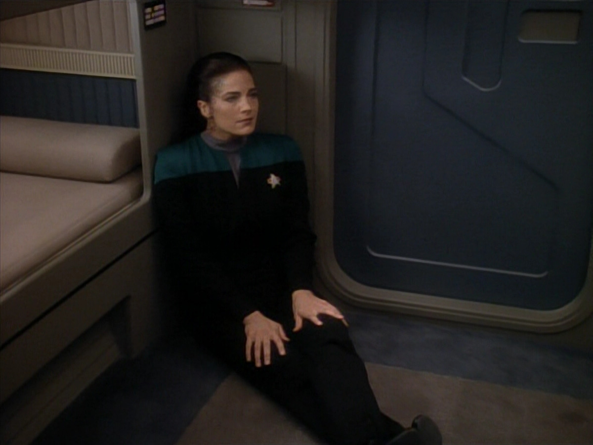 extant_StarTrekDS9_3x08-Meridian_03763.jpg