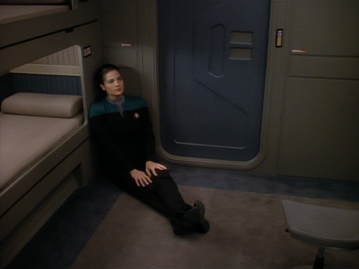 extant_StarTrekDS9_3x08-Meridian_03767.jpg