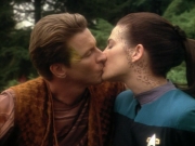 Filename=extant_StarTrekDS9_3x08-Meridian_01936.jpg
Filesize=184KiB
Dimensions=1200x900
Date added=Jul 19, 2019 extant_StarTrekDS9_3x08-Meridian_01936.jpg