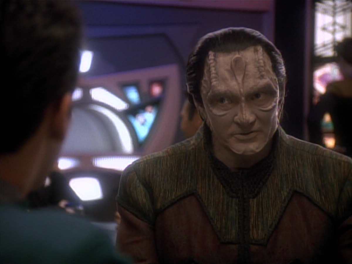 extant_StarTrek_DS9_3x18-DistantVoices_00022.jpg