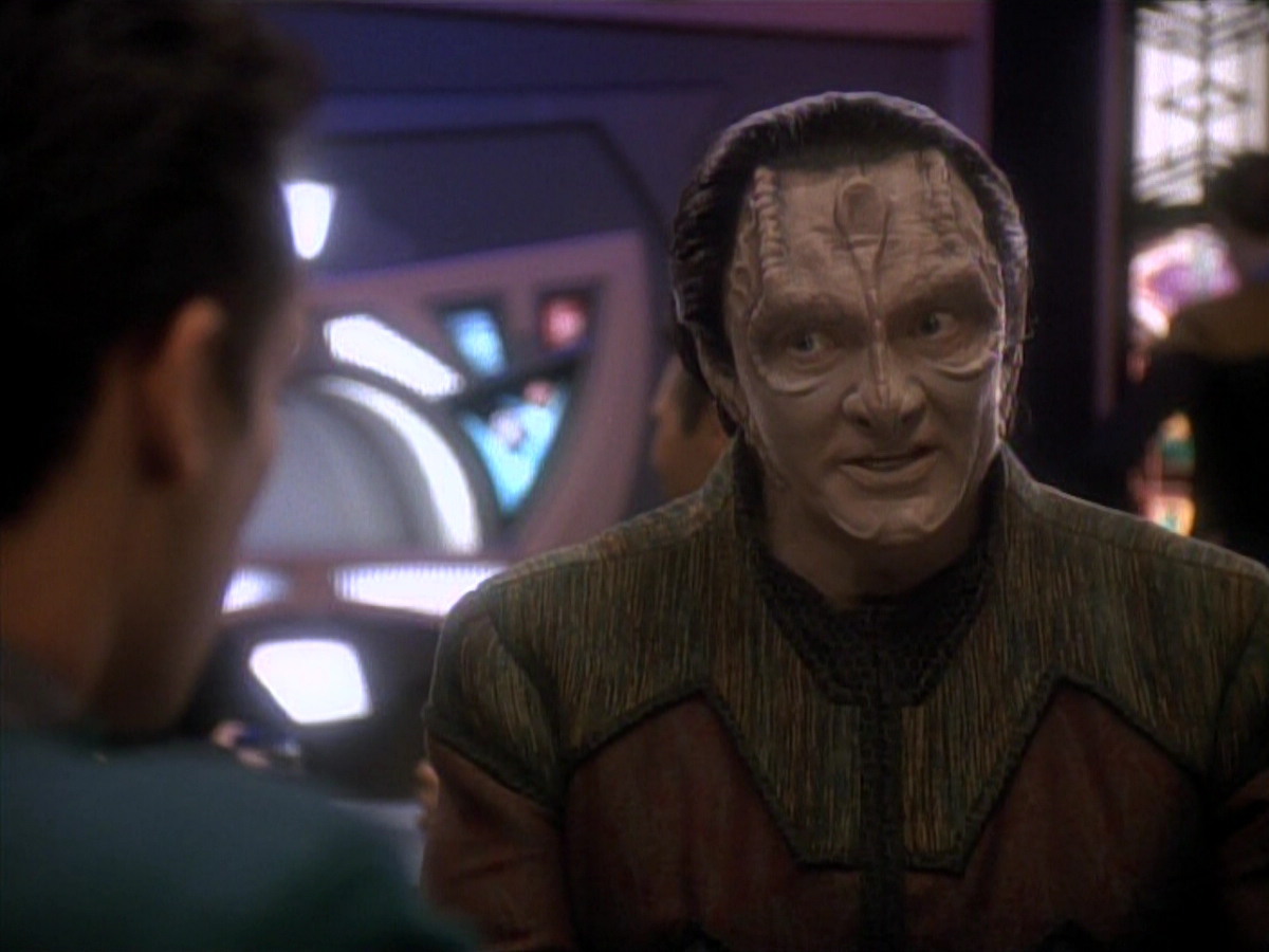 extant_StarTrek_DS9_3x18-DistantVoices_00023.jpg