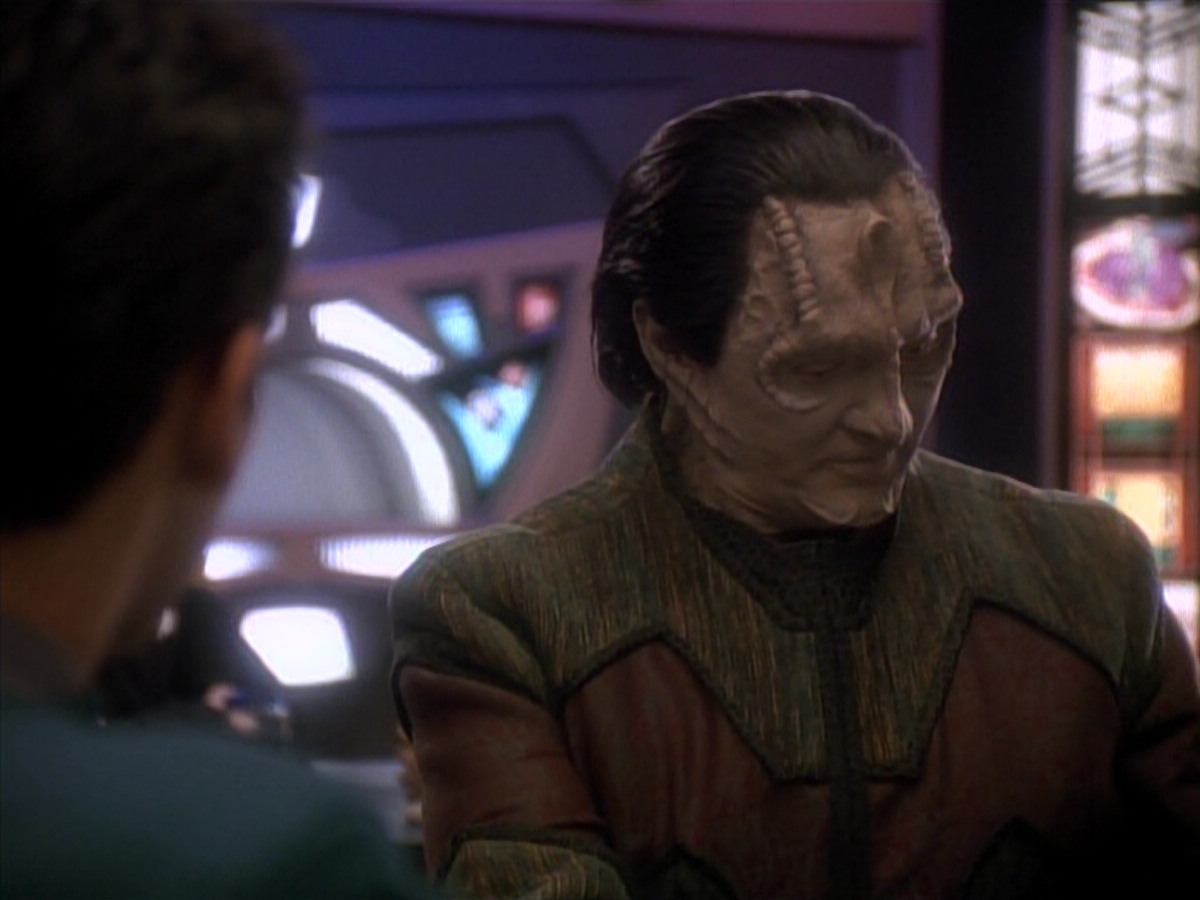 extant_StarTrek_DS9_3x18-DistantVoices_00035.jpg